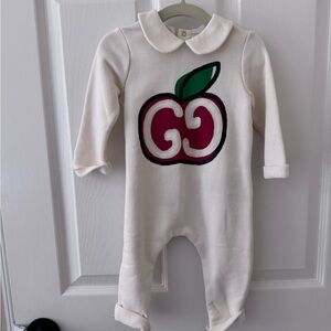 New with tags Gucci baby onesie! Pet free, smoke free home.